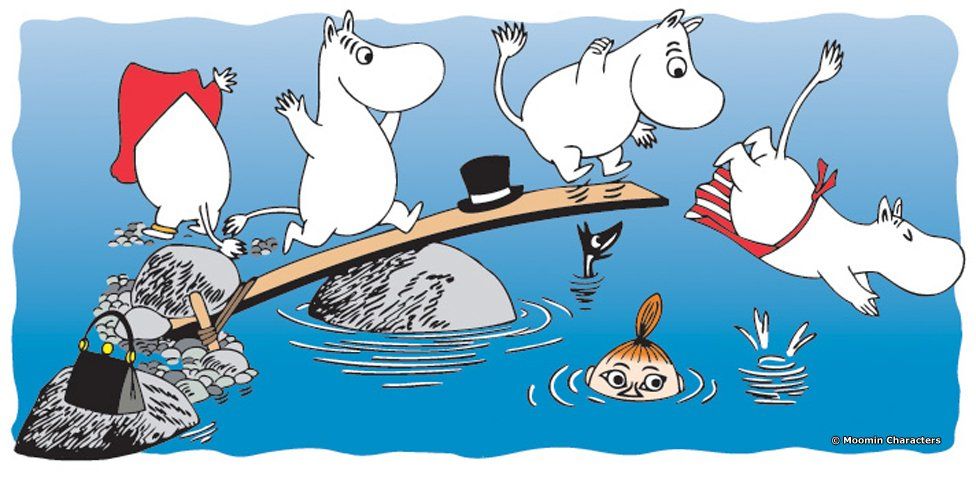Moomins playing in the water