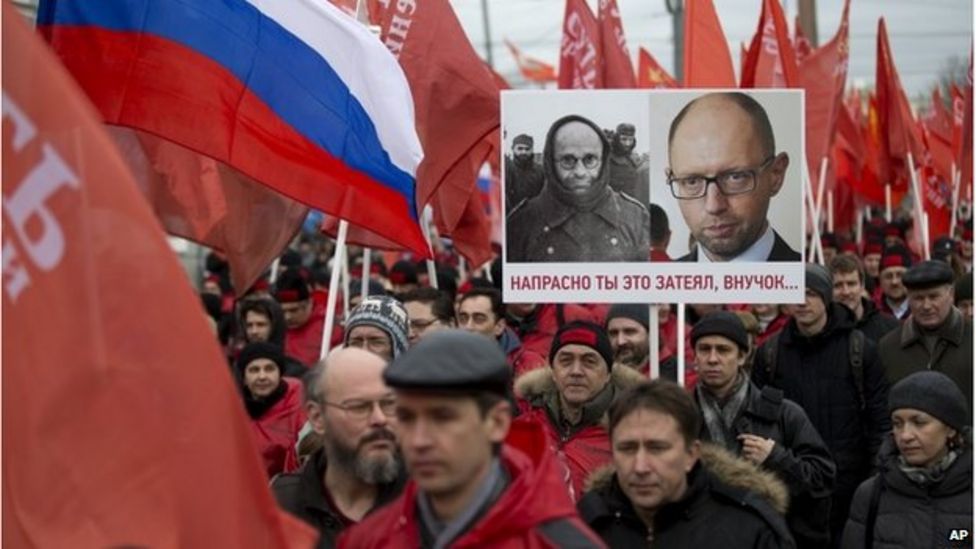 Ukraine Crisis Moscow Rally Opposes Crimea Intervention Bbc News