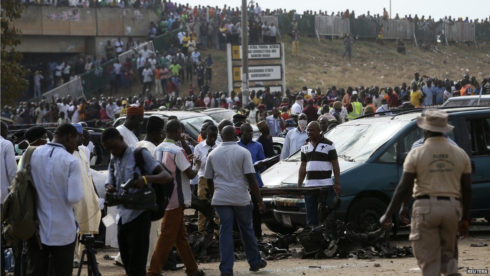 In Pictures: Nigeria Blast At Abuja Bus Station - BBC News