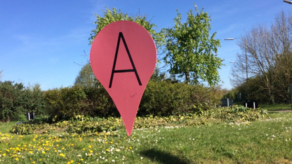 Google Maps Renames Basingstoke BBC News    74269622 Playhatchroundabout 