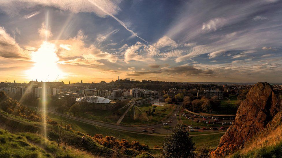 Panoramic view of Edinburgh from Salisbury Crags