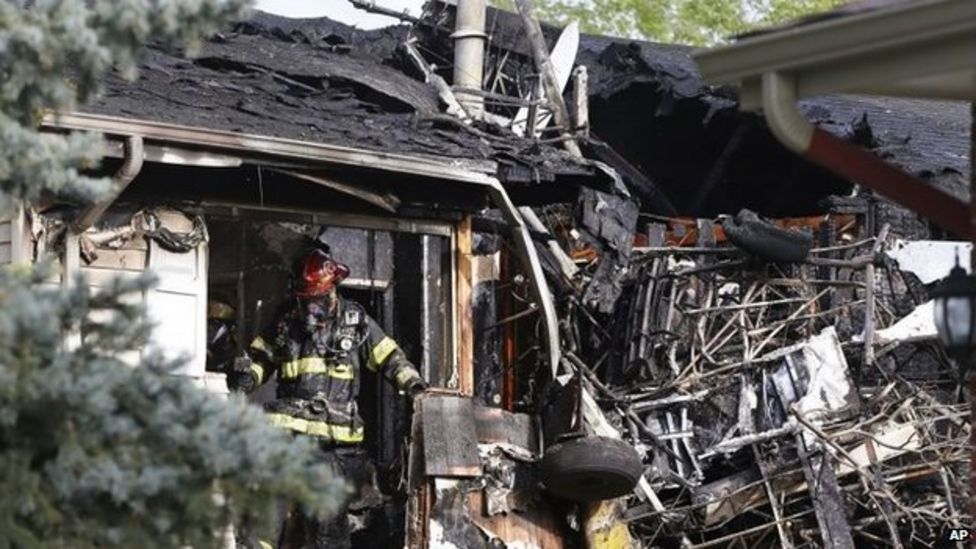 pilot-unhurt-after-plane-hits-house-in-colorado-bbc-news