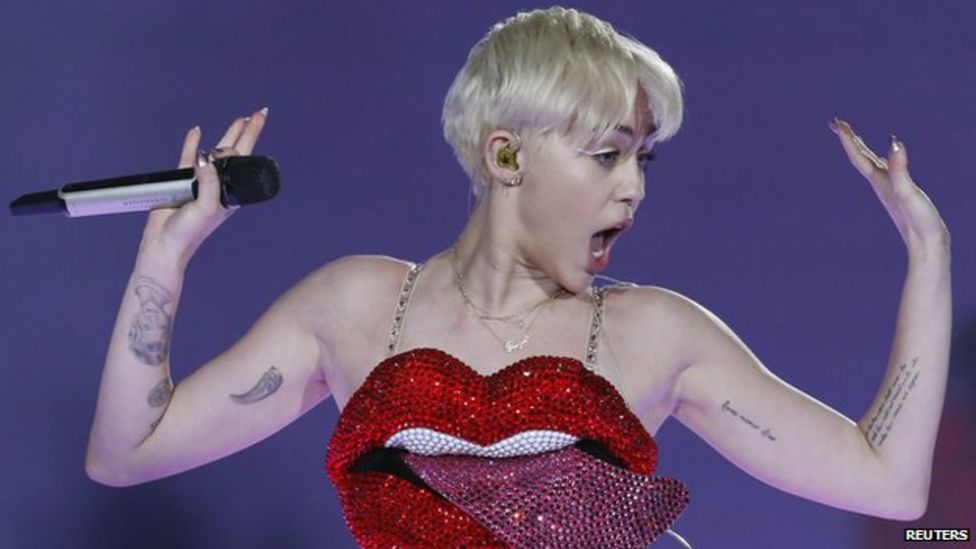 Miley Cyrus Denies Drug Overdose Caused Hospital Stay Bbc News 0294