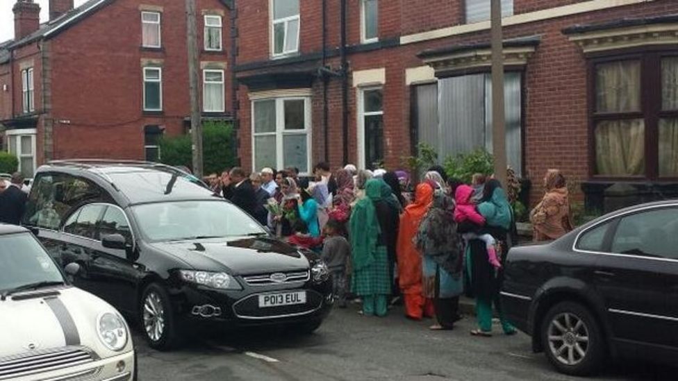 Sheffield fire death family funeral attended by thousands BBC News