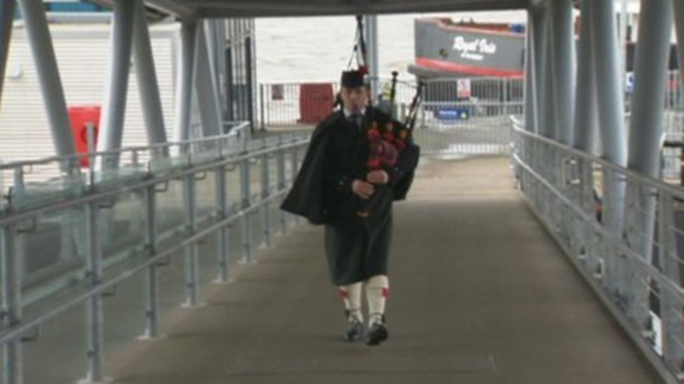 DDay bagpipes in Liverpool en route for Normandy anniversary BBC News