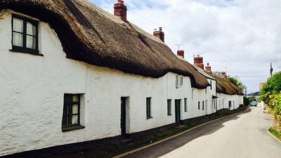 Devon Seaside Village Of Bantham On Sale For £115m Bbc Newsround