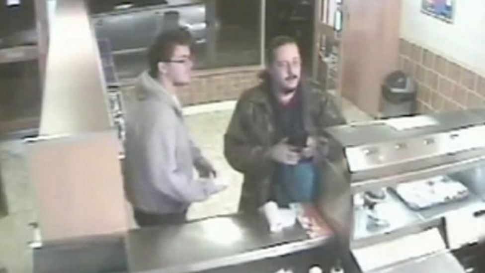 Doorstep killer Wayne Smith jailed for murder of exwife's new partner BBC News