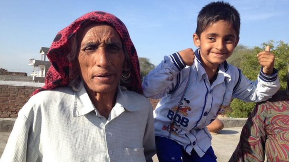 Australia's oldest firsttime mother gives birth to daughter BBC News