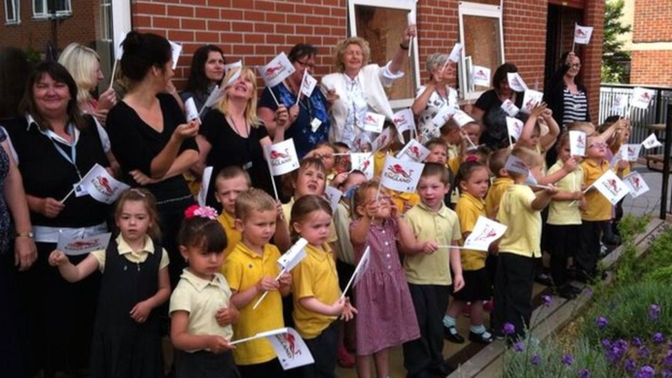 Queen's Baton Relay visits Hull and Grimsby BBC News