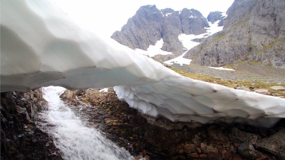 Snow on Ben Nevis