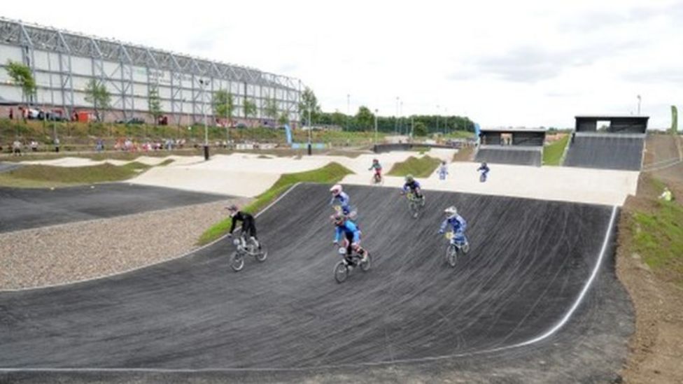 New national BMX track opens at Broadwood Stadium in Cumbernauld BBC News