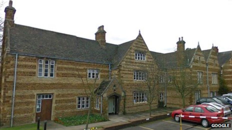 Scheme to convert Croyland Hall in Wellingborough into flats BBC News