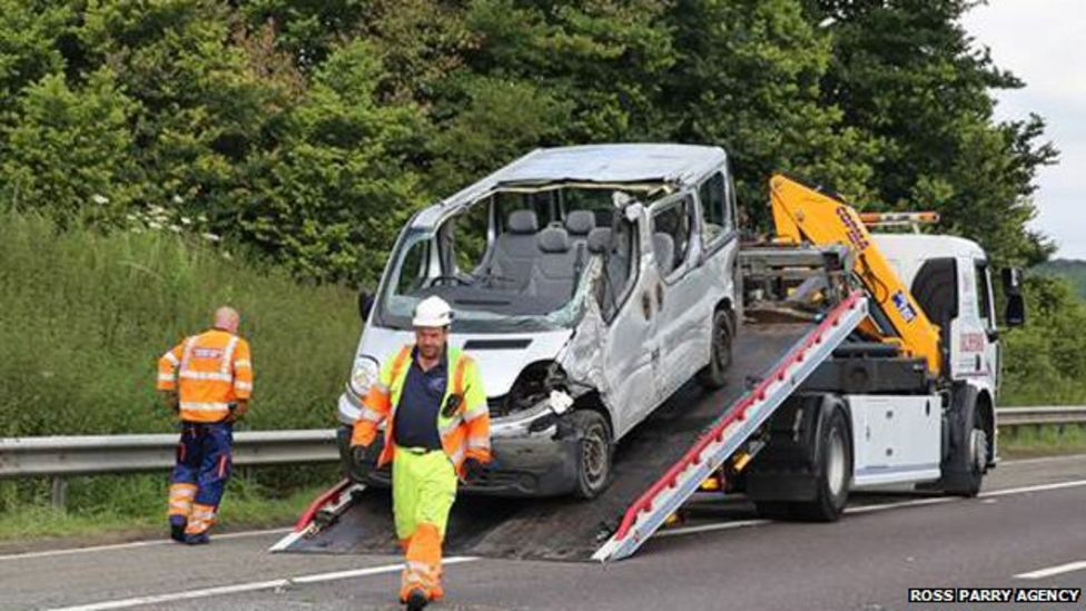 Family injured in South Yorkshire M1 motorway crash BBC News