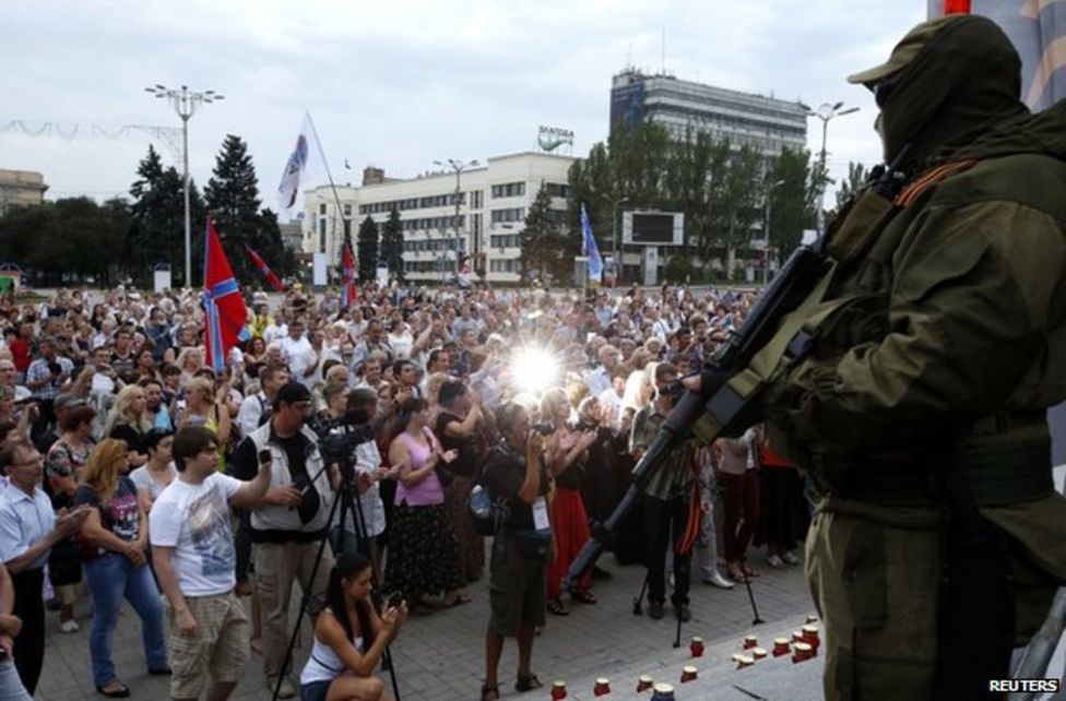 Ukraine Conflict Fighting Flares Near City Of Luhansk Bbc News