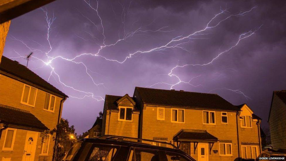 In pictures Lightning storms hit UK BBC News