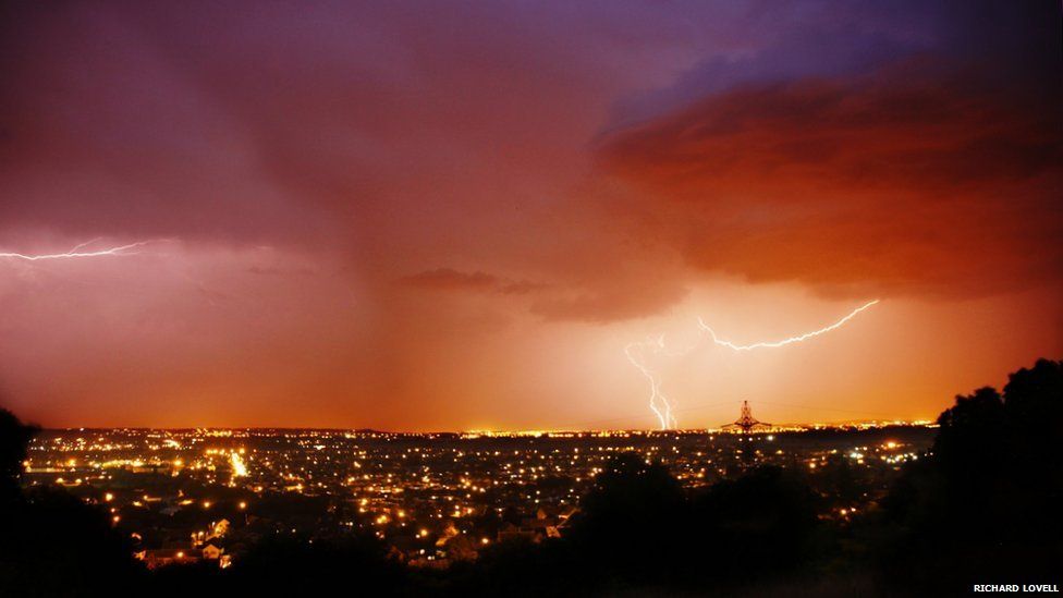 In pictures Lightning storms across East Anglia BBC News