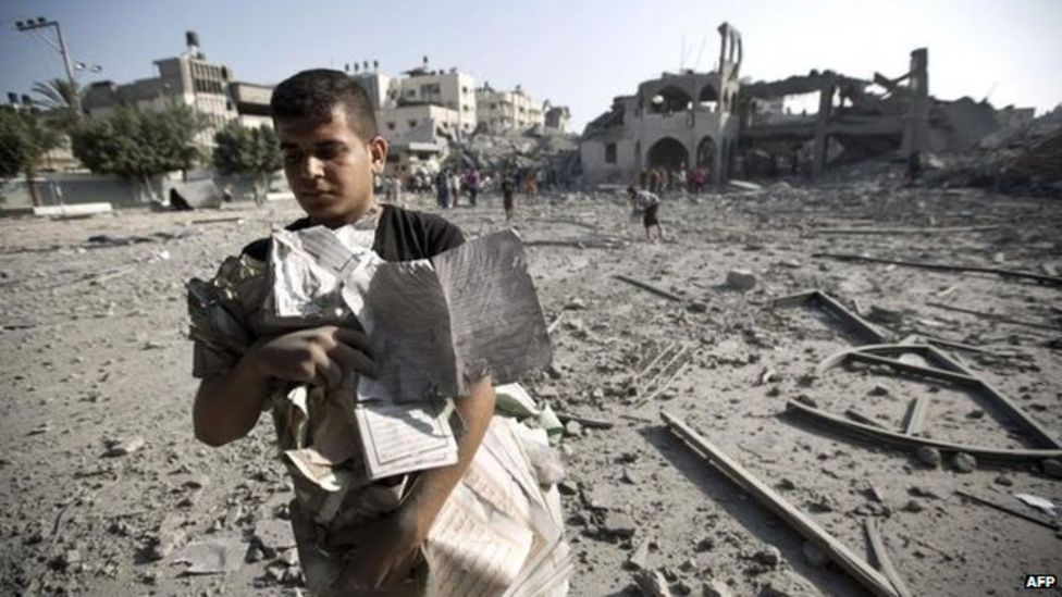 Gaza conflict: New exchanges amid Israeli soldier hunt - BBC News