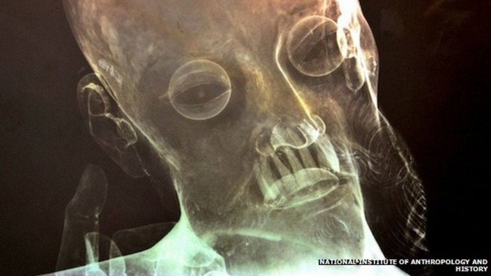 Mexico Christ statue 'has human teeth' BBC News