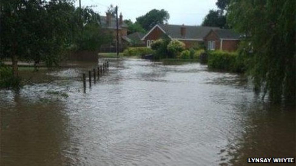 Louth hit by flash flooding after heavy rain BBC News