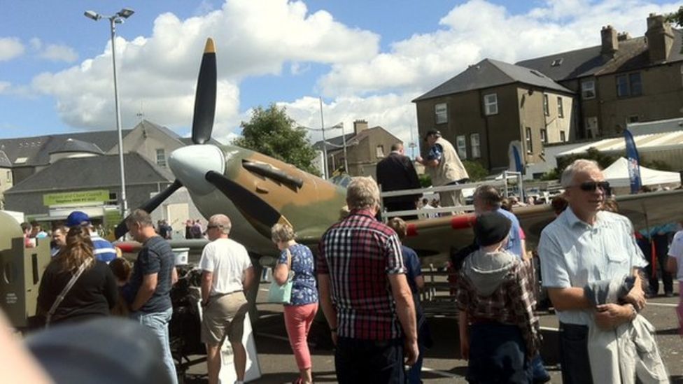 Newcastle air show Vulcan bomber takes off at Festival of Flight BBC
