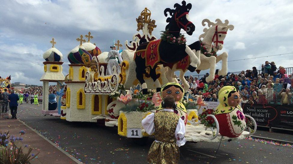 Thousands enjoy Jersey Battle of Flowers BBC News