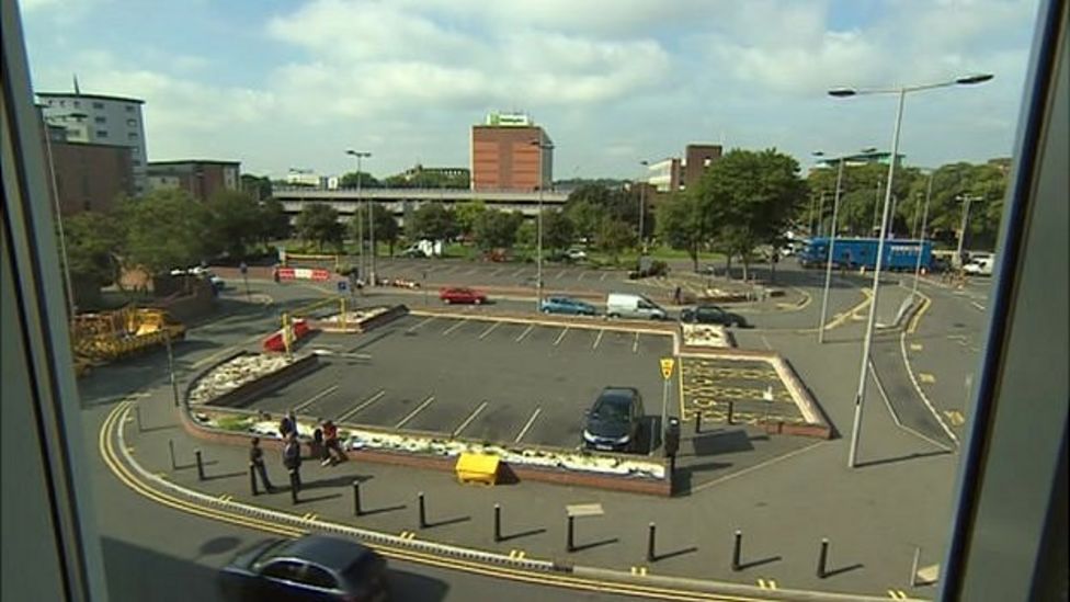 Leicester's Jubilee Square £4m project open for festival BBC News