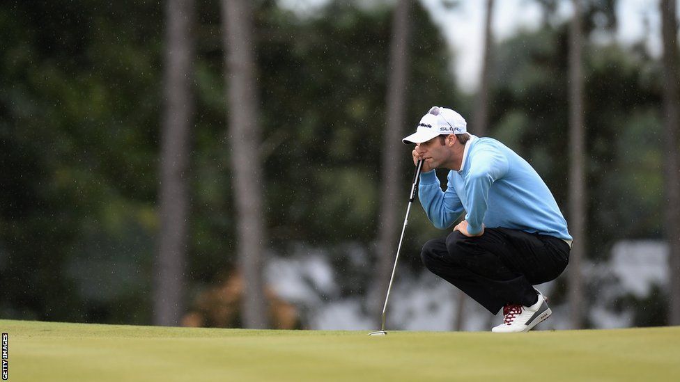 Bradley Dredge goes into the final day of the Czech Masters in the lead with Donaldson joint second