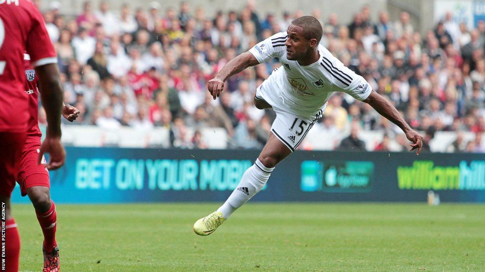 Swansea extended their lead after Wayne Routledge scored a spectacular goal.