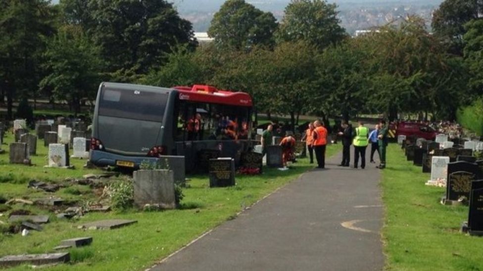 Passengers hurt in Gateshead cemetery crash BBC News