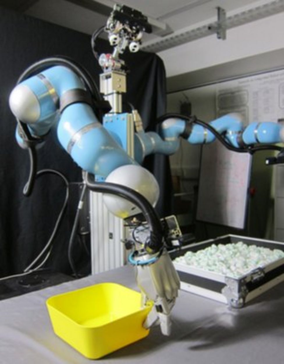'Boris' the robot can load up dishwasher BBC News