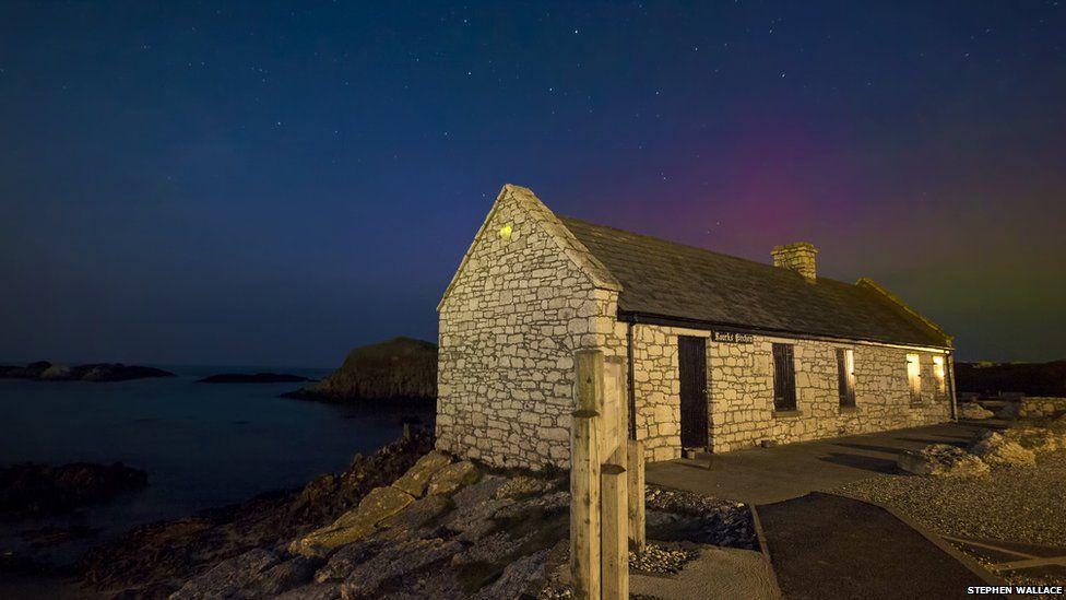 Northern lights at Ballintoy