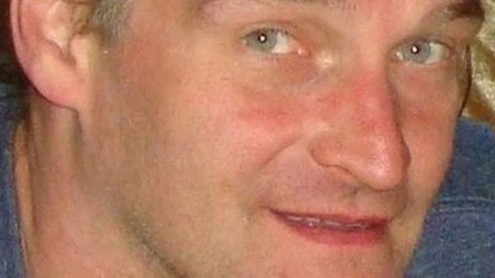 Murdered Alice Gross's funeral takes place BBC News