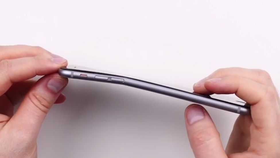 Bent iPhone claims put Apple under pressure to respond - BBC News