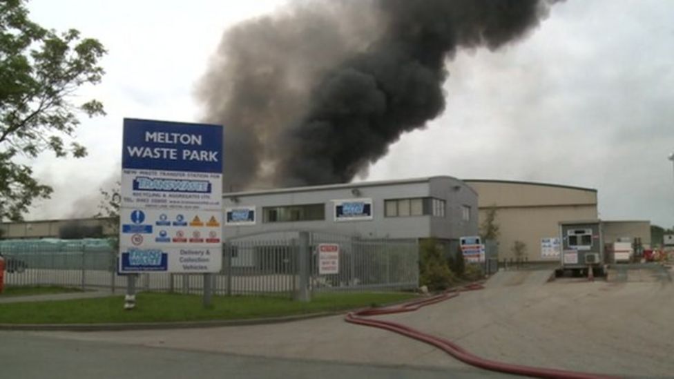 Large fire at East Yorkshire waste recycling plant BBC News