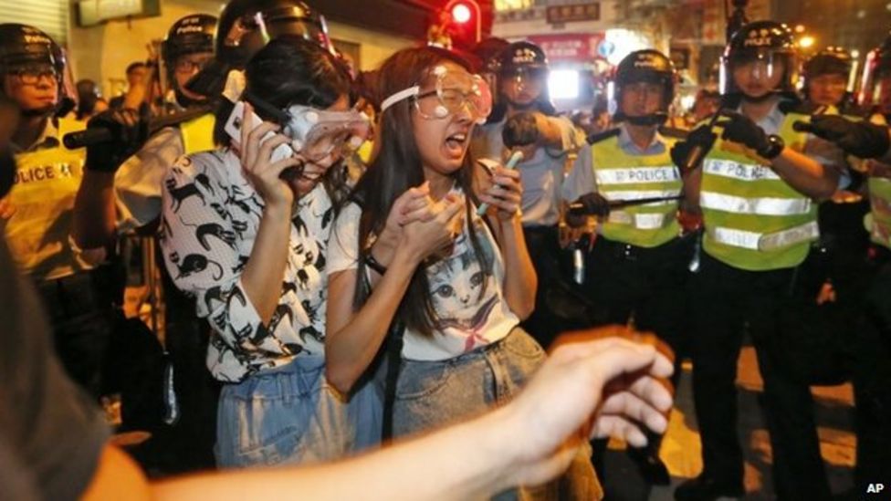 Hong Kong protests Police use pepper spray in new clashes BBC News