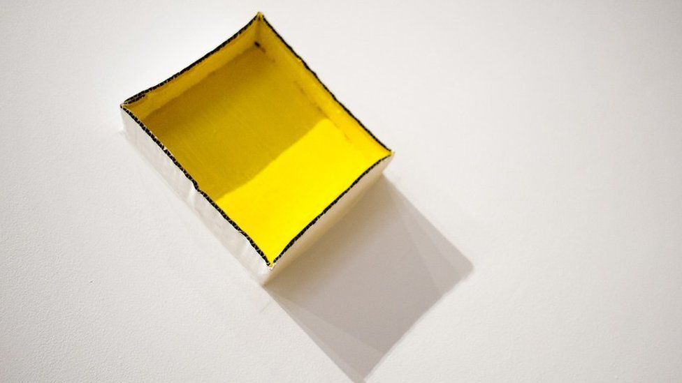Rhan arall o waith Carlos Bunga // Cadmium Yellow Light Hue, another exhibit by Carlos Bunga