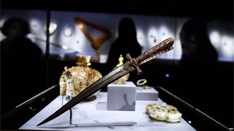 Jewelled objects are on display during a press preview of an exhibition titled "Treasures from India, Jewels from the Al-Thani collection" at the Metropolitan Museum of Art in New York on October 27, 2014.