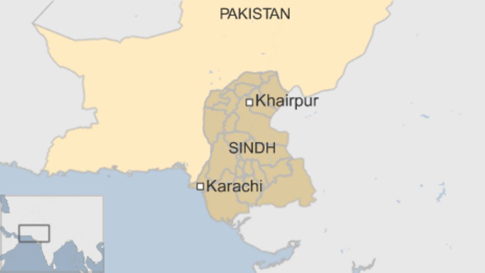 Dozens Die In Pakistan Bus Crash Bbc News 