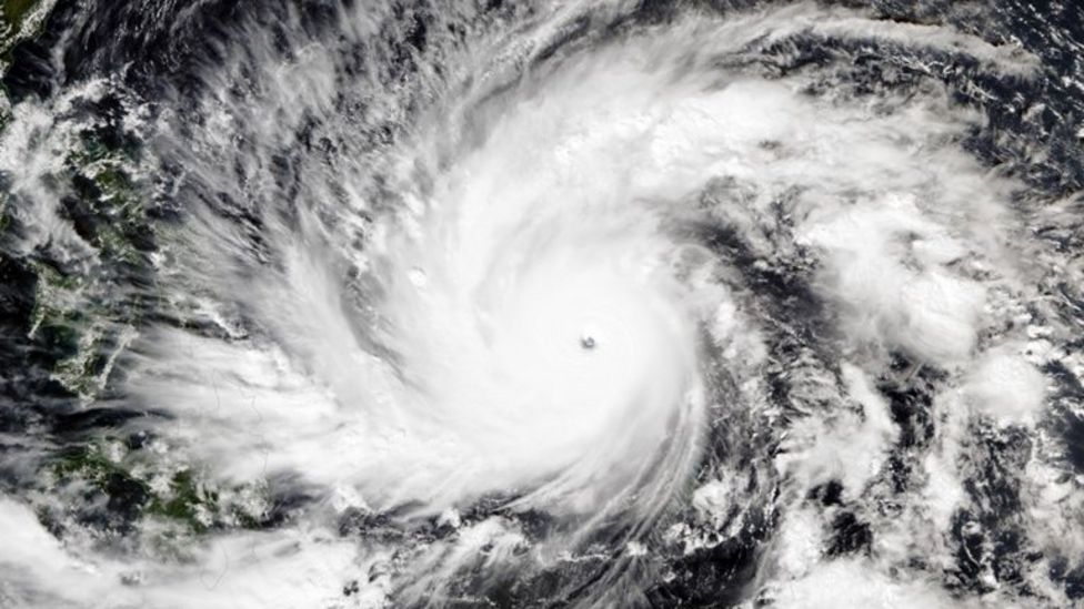 Philippines Typhoon Hagupit makes landfall as thousands flee - BBC News