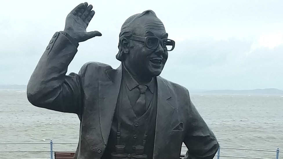 Eric Morecambe statue