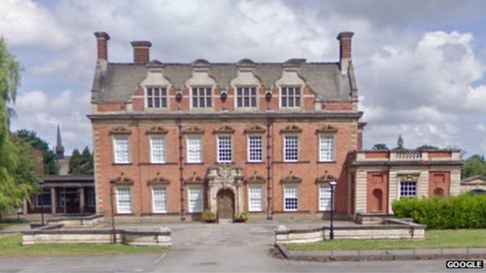 Middlesbrough Mayor slams 'dodgy' Acklam Hall sale claims BBC News