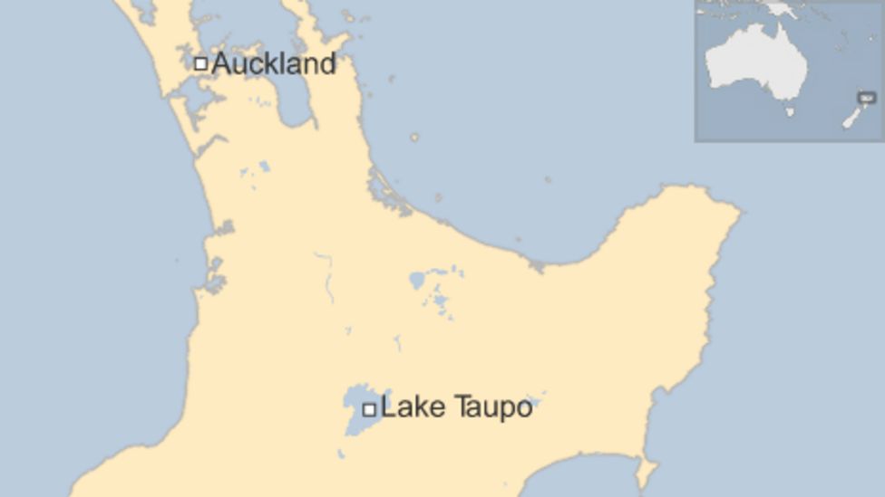 NZ skydivers bail out over Lake Taupo as plane crashes - BBC News