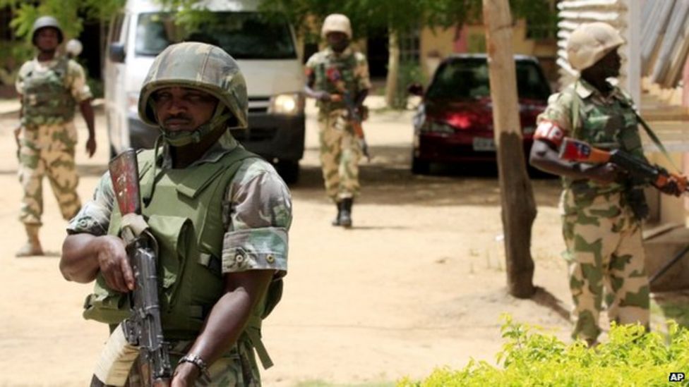 Nigeria: 'Girl bomber' kills 19 people in Maiduguri market - BBC News