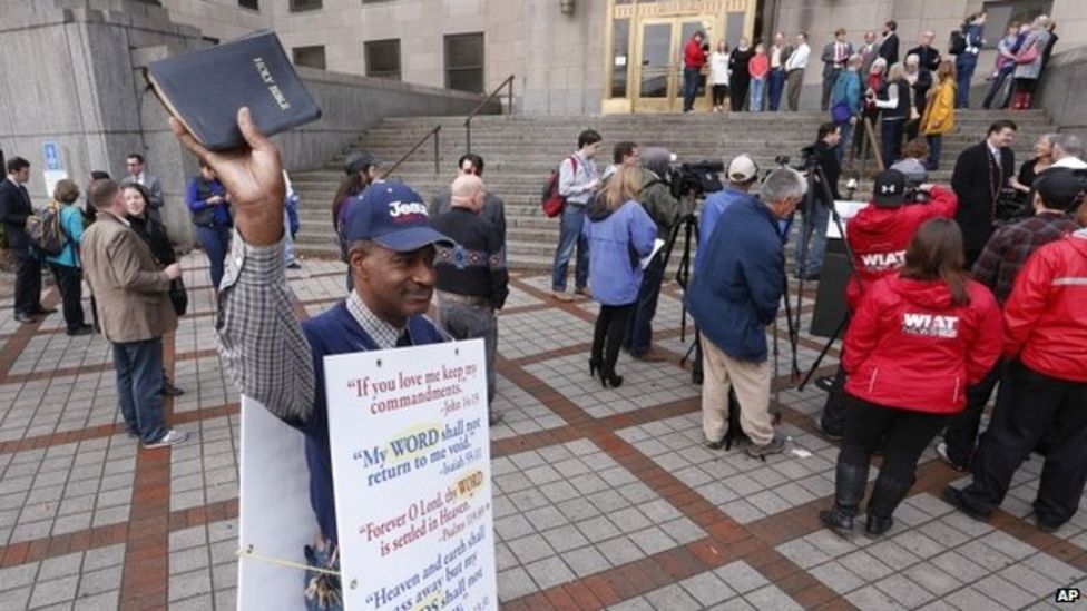 Alabama Gay Marriage Begins In Some Counties Bbc News