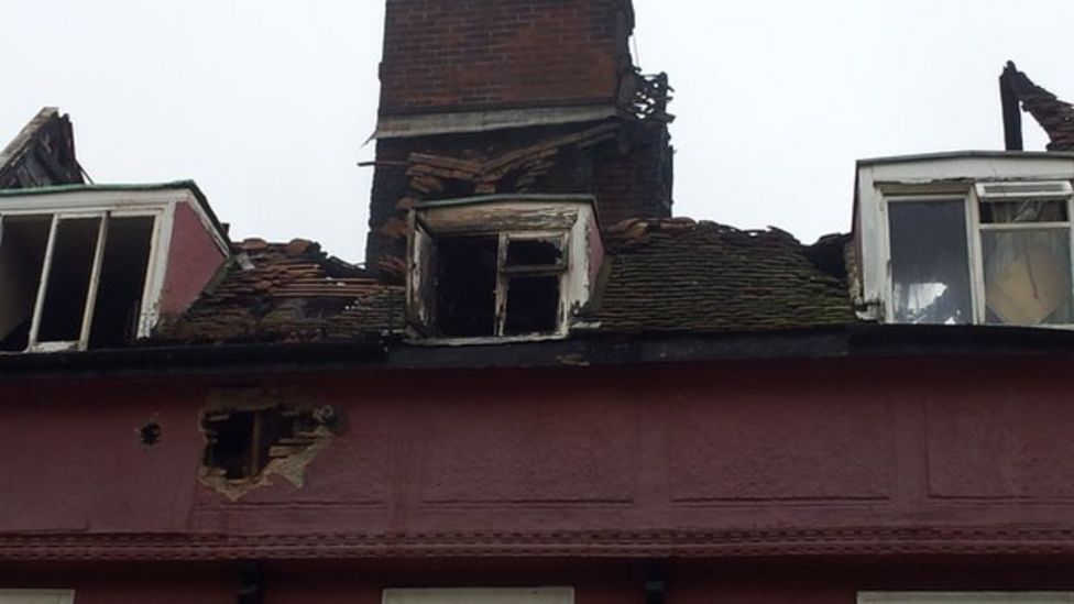 Naked man jumps on bus to flee Braintree flat fire BBC News