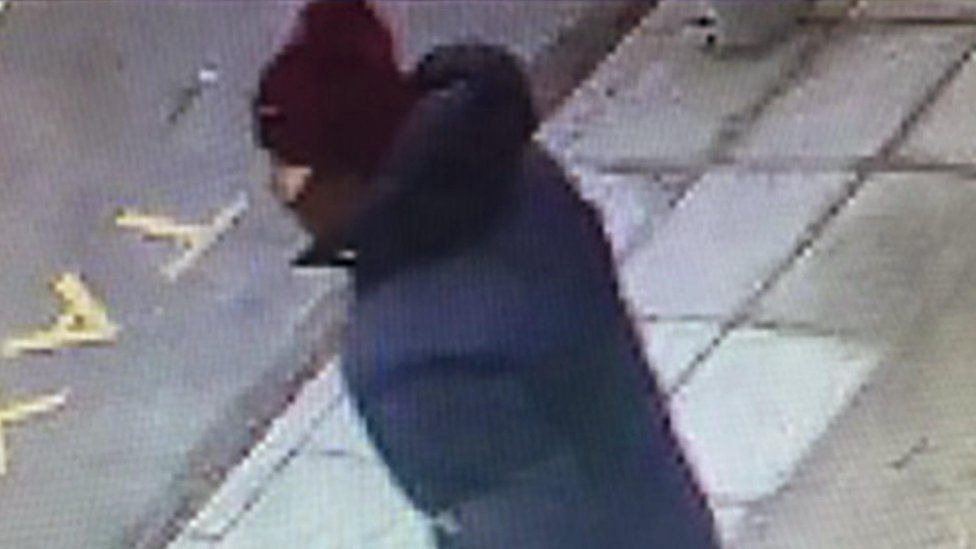 CCTV image of the suspected gunman issued by Copenhagen police (14 Feb)