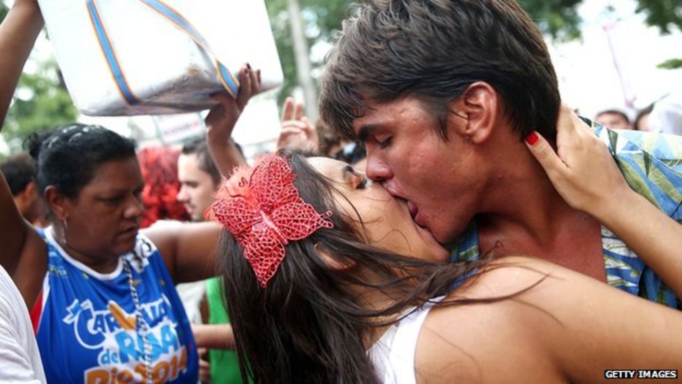 Brazilian carnival a kissing competition BBC News