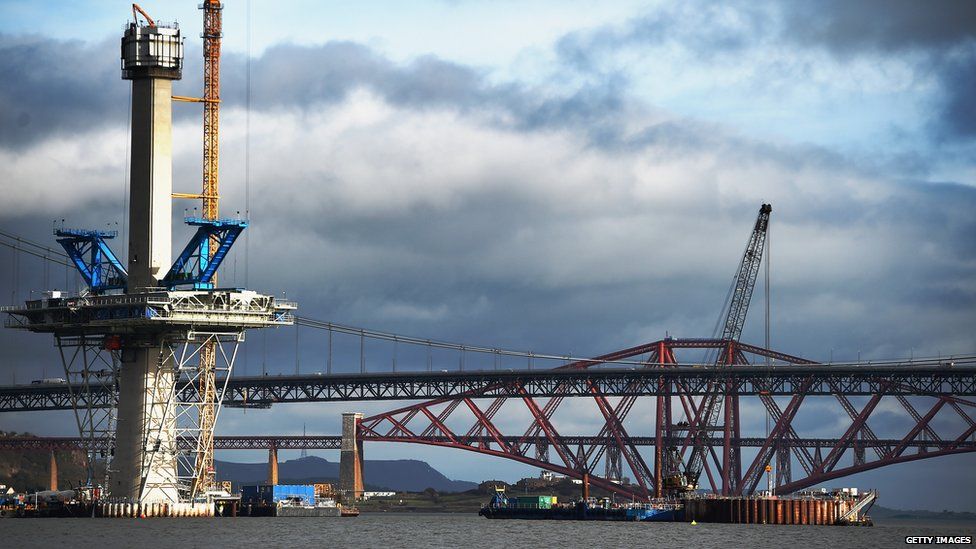 Drivers 'slowing down' to check out new Queensferry Crossing BBC News