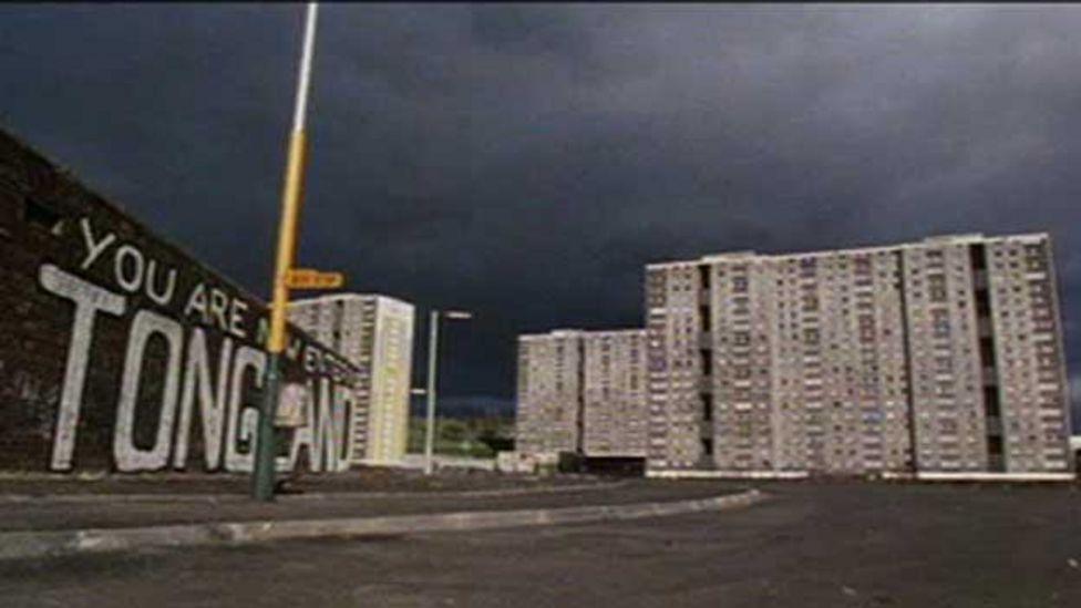 Tongs ya bass Small Faces cast reunite 20 years on BBC News