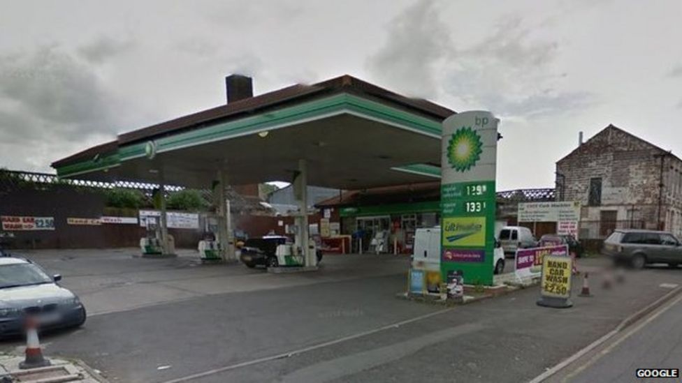 Four hurt in petrol station fire in Ladywood, Birmingham BBC News